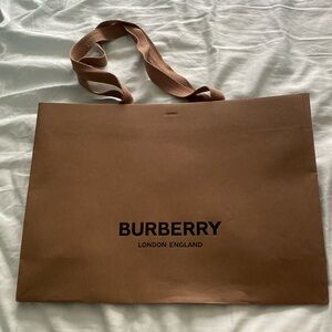 Burberry shopping bag